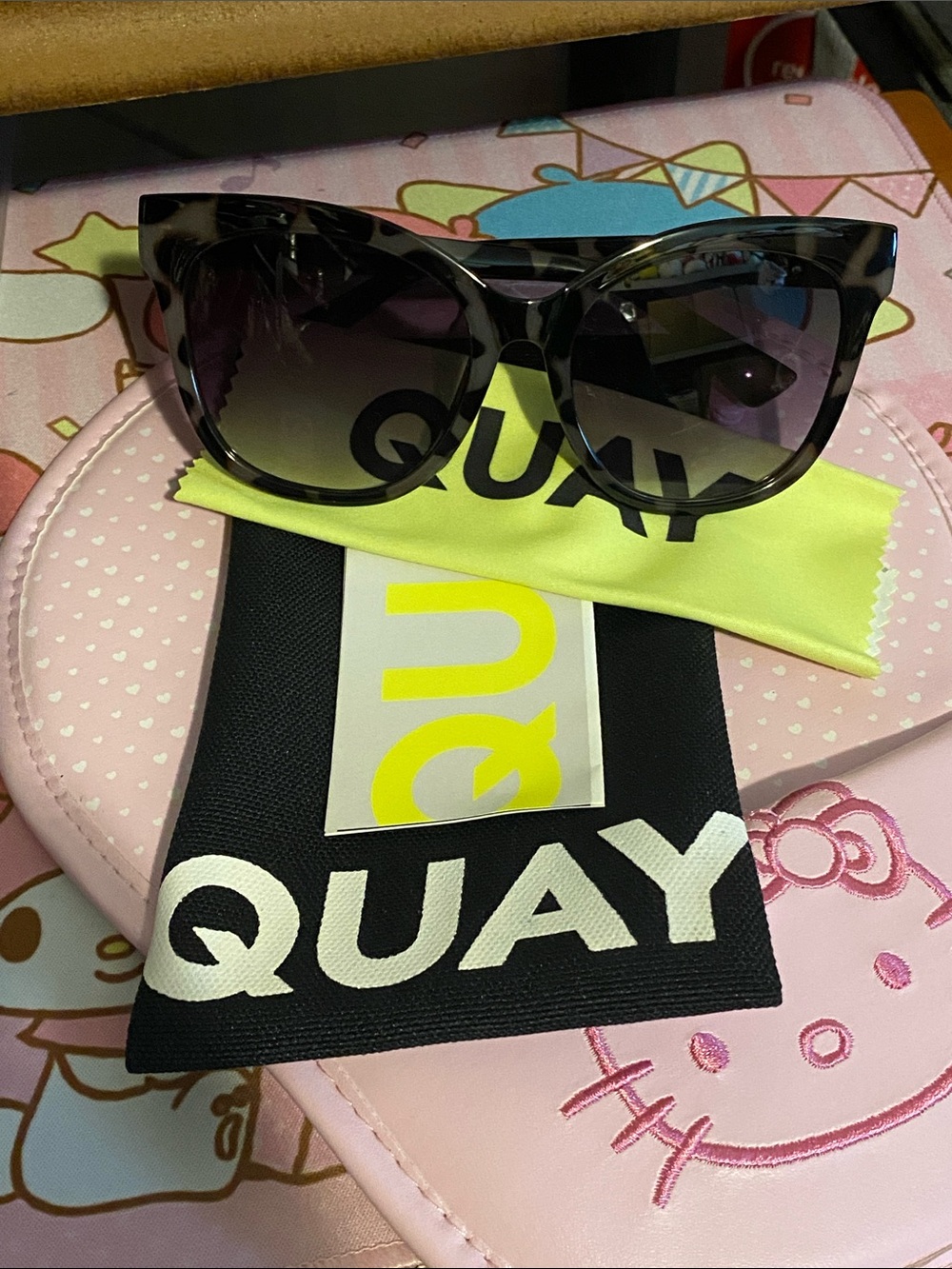 NWOT QUAY Tortoiseshell Cat Eye Sunglasses 🕶️🖤